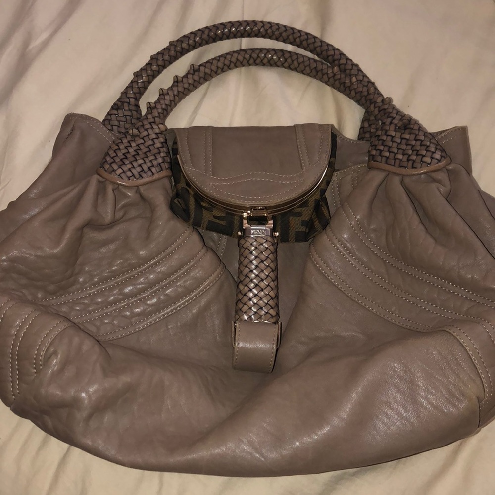Fendi spy bag large nice cute must have hot pick leather limited color authentic - Picture 6 of 16